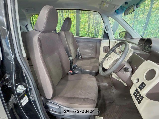 Toyota PORTE 2015-06 8628376-7