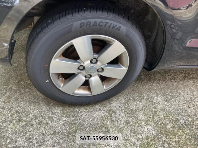 Toyota PORTE 2010-06 8666737-10