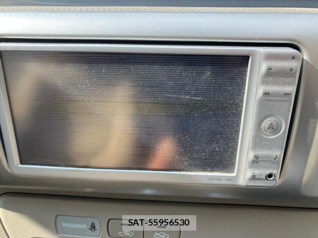 Toyota PORTE 2010-06 8666737-19