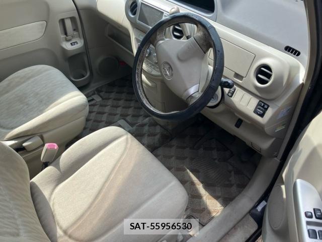 Toyota PORTE 2010-06 8666737-4