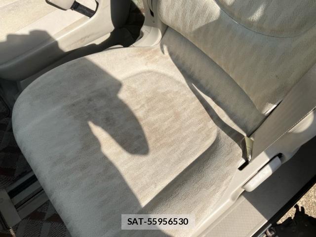Toyota PORTE 2010-06 8666737-7