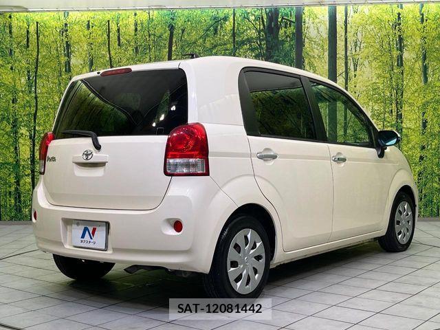 Toyota PORTE 2015-11 8660975-16