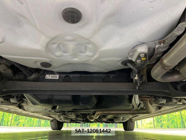 Toyota PORTE 2015-11 8660975-18