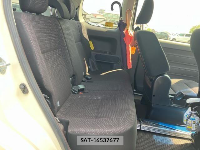 Toyota PORTE 2012-11 8666738-10