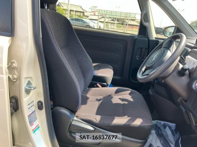 Toyota PORTE 2012-11 8666738-8