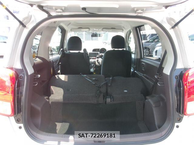 Toyota PORTE 2013-10 8666736-14