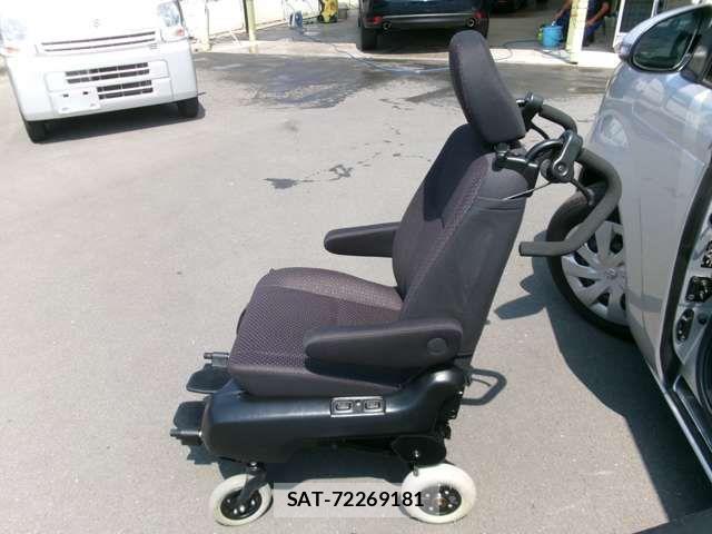 Toyota PORTE 2013-10 8666736-6