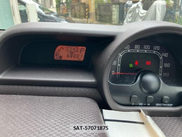 Toyota PORTE 2013-05 8660973-15
