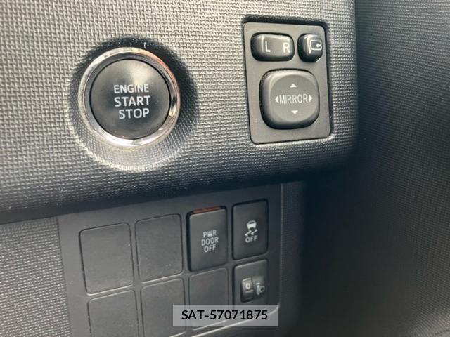 Toyota PORTE 2013-05 8660973-16