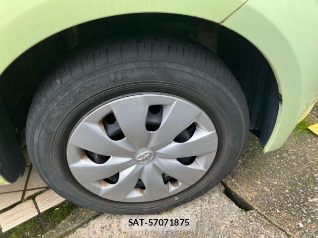 Toyota PORTE 2013-05 8660973-17