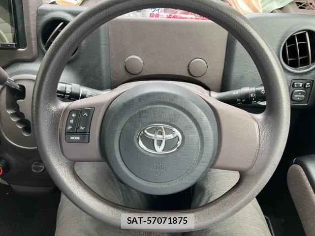 Toyota PORTE 2013-05 8660973-7