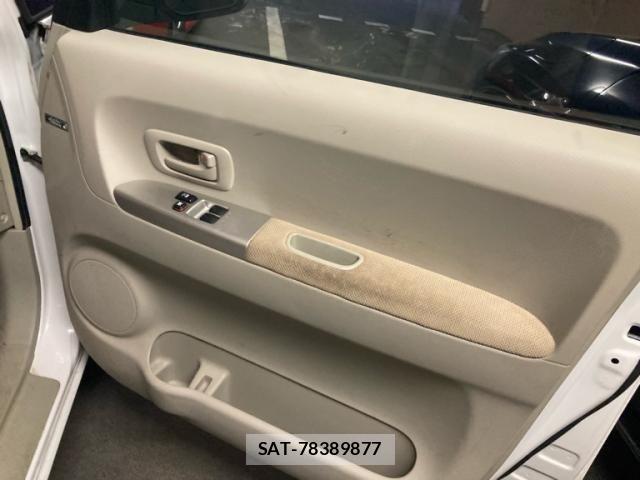 Toyota PORTE 2011-07 8660978-9