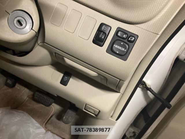 Toyota PORTE 2011-07 8660978-10