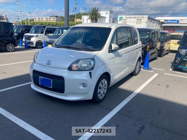 Toyota PORTE 2013-03 8660976-1