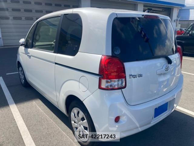 Toyota PORTE 2013-03 8660976-3