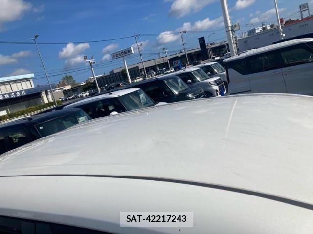 Toyota PORTE 2013-03 8660976-5