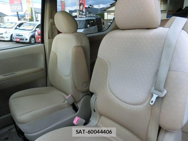 Toyota PORTE 2010-10 8660979-16