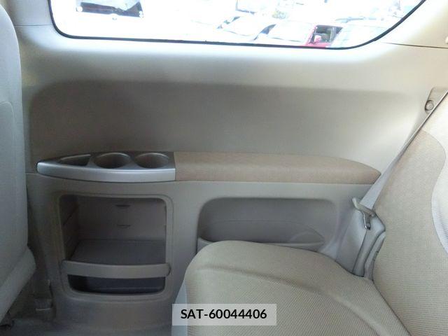Toyota PORTE 2010-10 8660979-21
