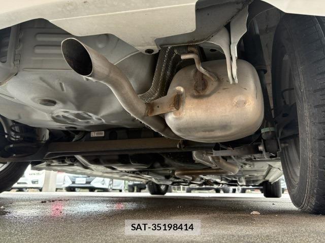 Toyota PORTE 2019-05 8666735-18