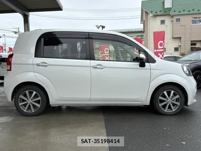 Toyota PORTE 2019-05 8666735-5