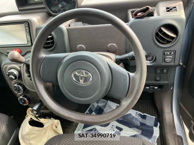 Toyota PORTE 2014-03 8745219-13