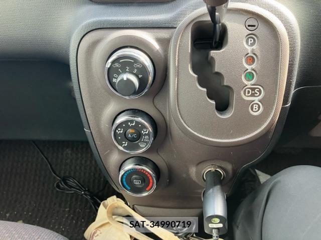 Toyota PORTE 2014-03 8745219-16