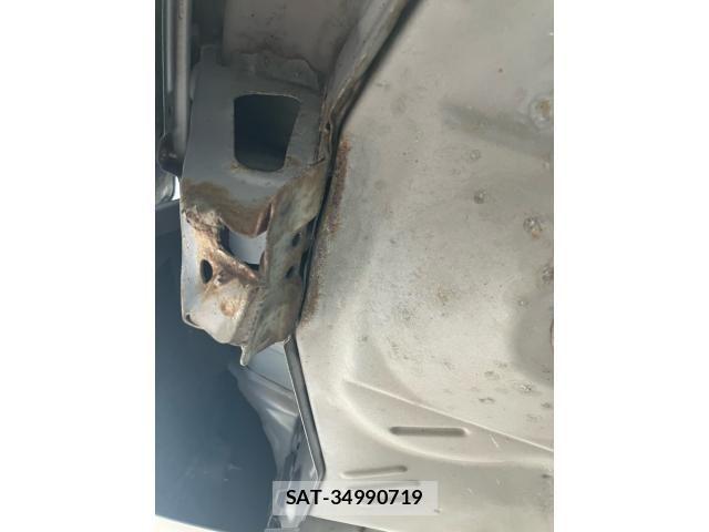 Toyota PORTE 2014-03 8745219-21