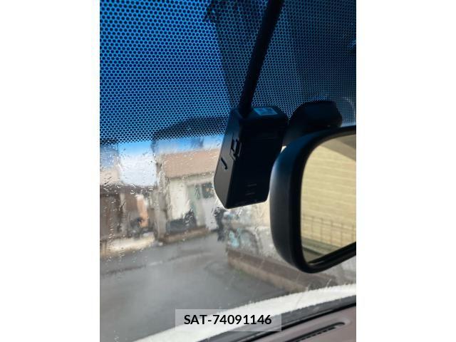 Toyota PORTE 2016-09 8745216-17