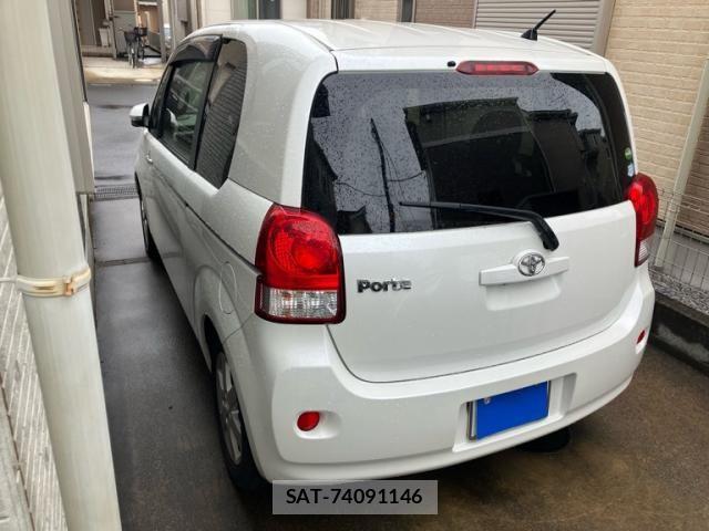 Toyota PORTE 2016-09 8745216-3