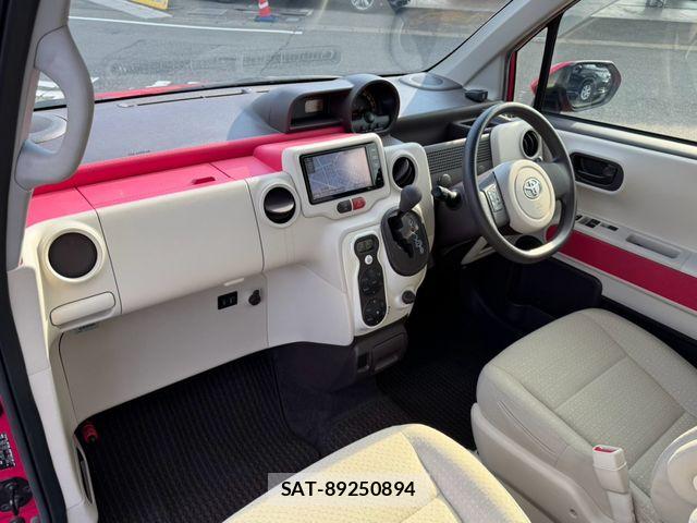 Toyota PORTE 2015-12 8745217-2