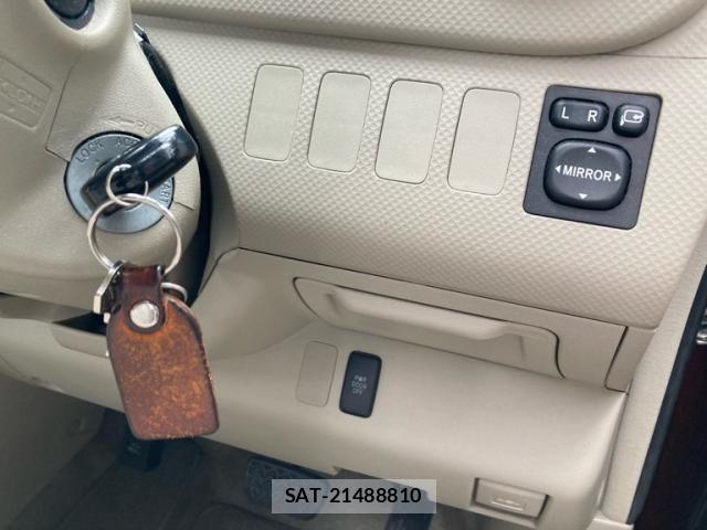 Toyota PORTE 2010-05 8745221-15