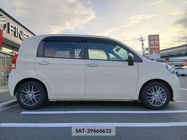 Toyota PORTE 2016-08 8745218-9