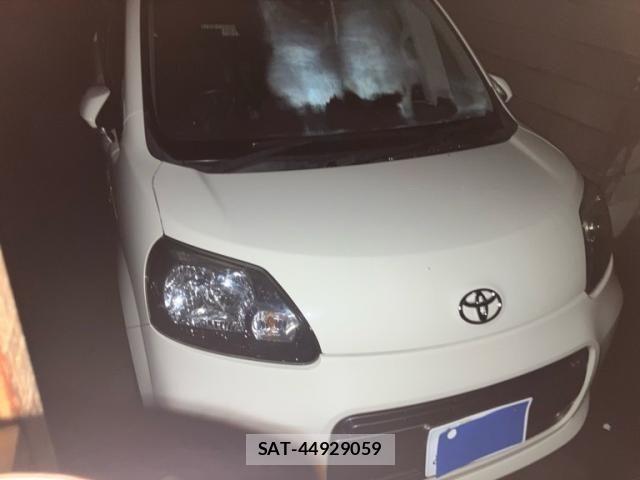 Toyota PORTE 2015-10 8781624-0