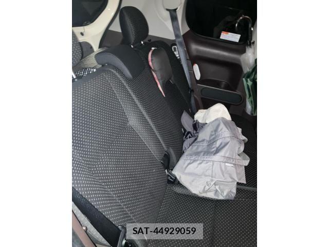 Toyota PORTE 2015-10 8781624-9