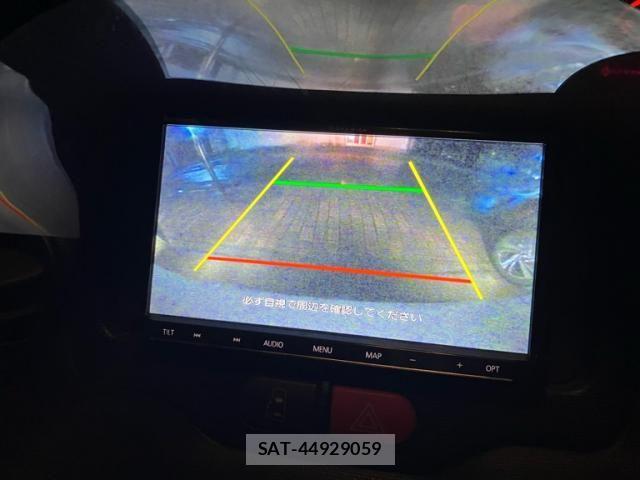 Toyota PORTE 2015-10 8781624-19