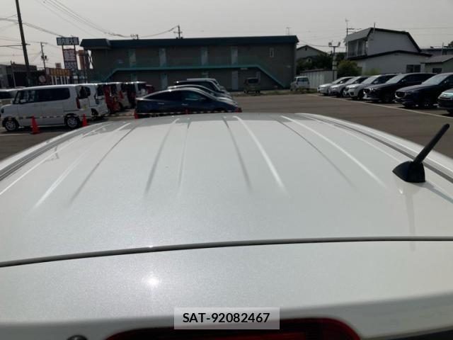 Toyota PORTE 2013-11 8781622-9