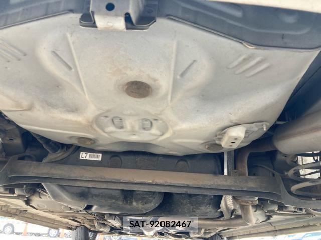 Toyota PORTE 2013-11 8781622-12