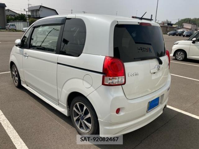 Toyota PORTE 2013-11 8781622-8
