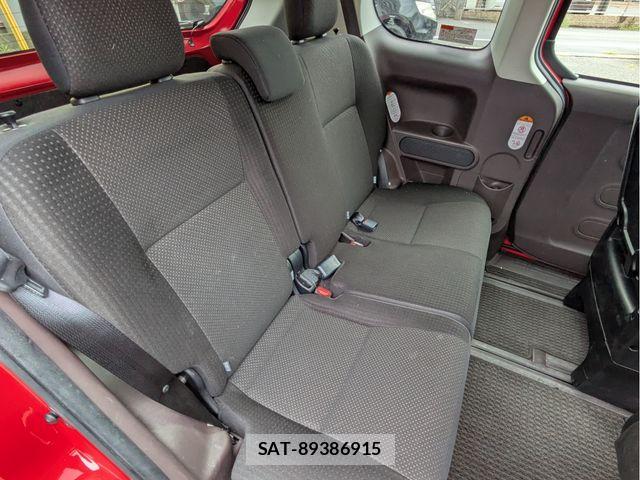 Toyota PORTE 2015-10 8797129-27