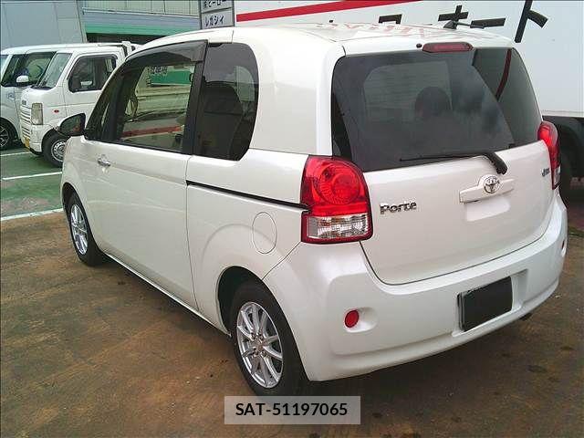 Toyota PORTE 2012-08 8797127-1