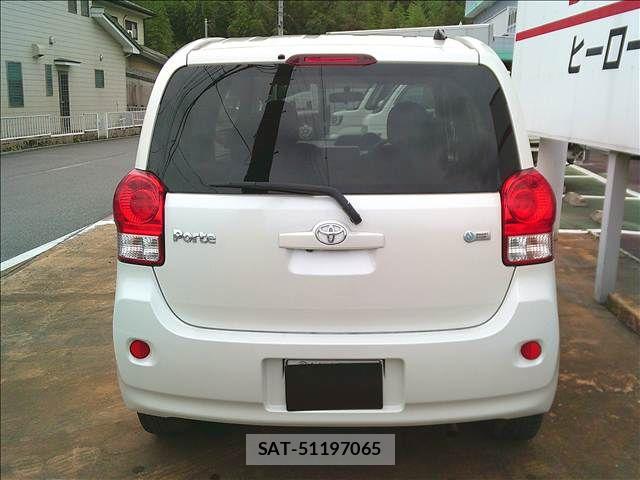 Toyota PORTE 2012-08 8797127-3
