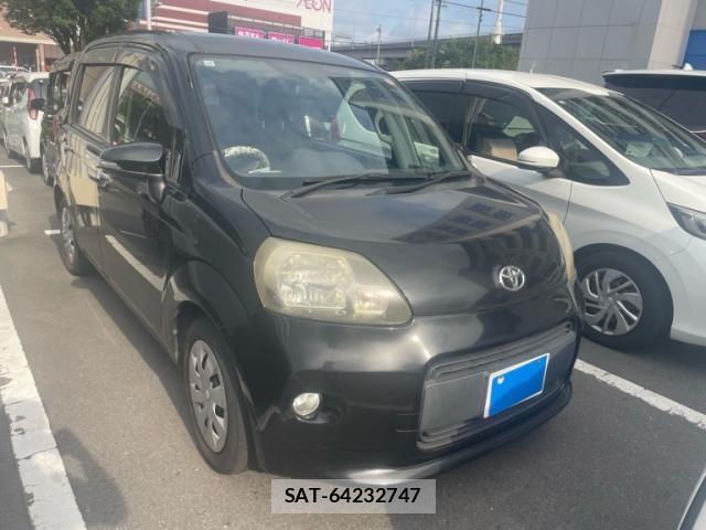 Toyota PORTE 2013-10 8831081-0