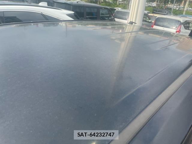 Toyota PORTE 2013-10 8831081-7