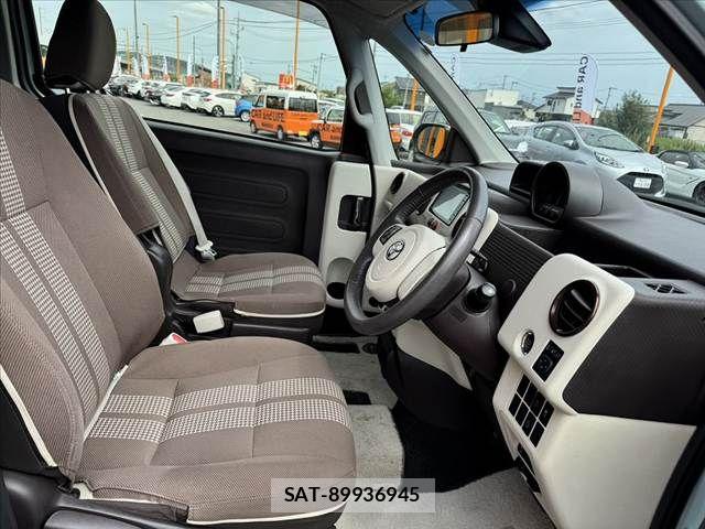 Toyota PORTE 2018-09 8831080-15