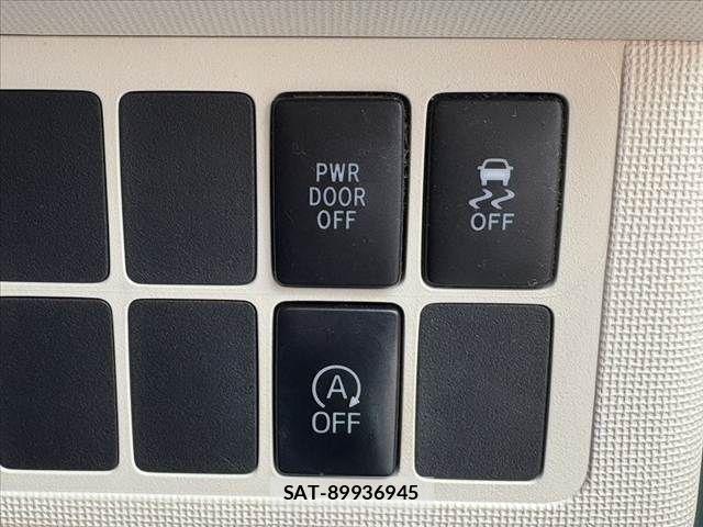 Toyota PORTE 2018-09 8831080-26