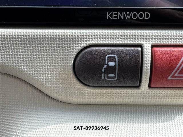 Toyota PORTE 2018-09 8831080-3