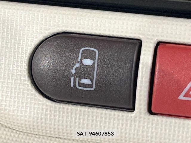 Toyota PORTE 2018-07 8871826-4