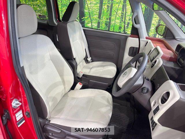 Toyota PORTE 2018-07 8871826-7