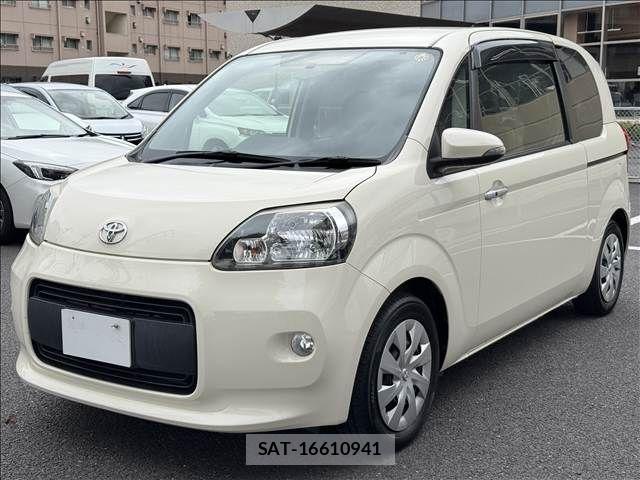 Toyota PORTE 2014-10 8881566-21