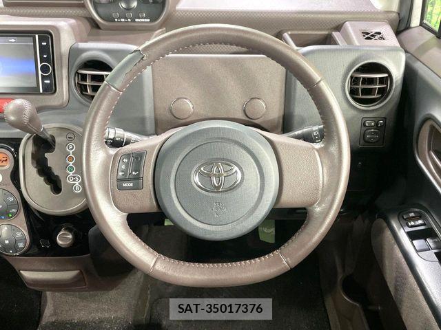 Toyota PORTE 2012-09 8881567-10